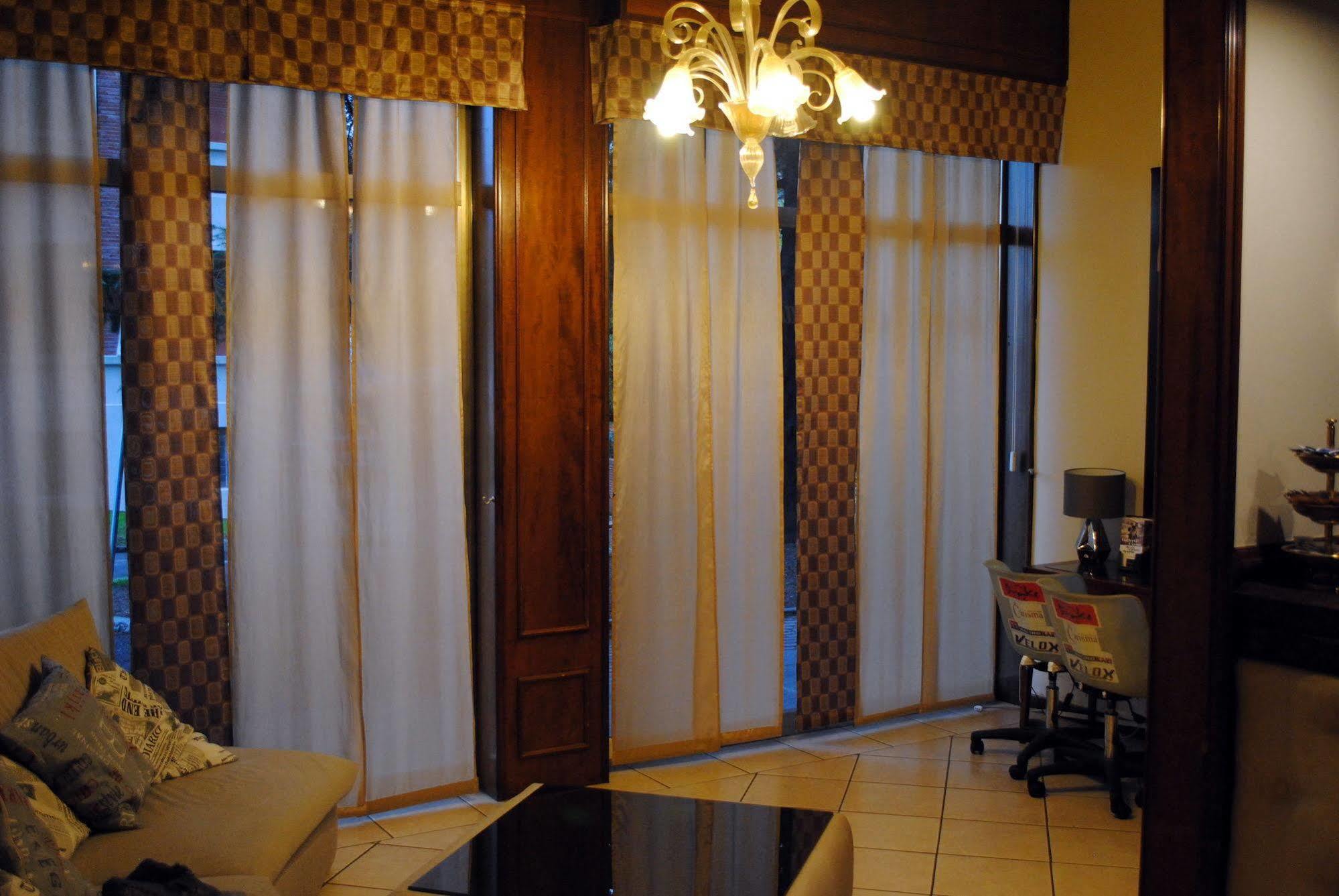 Hotel Domus Маранелло Экстерьер фото